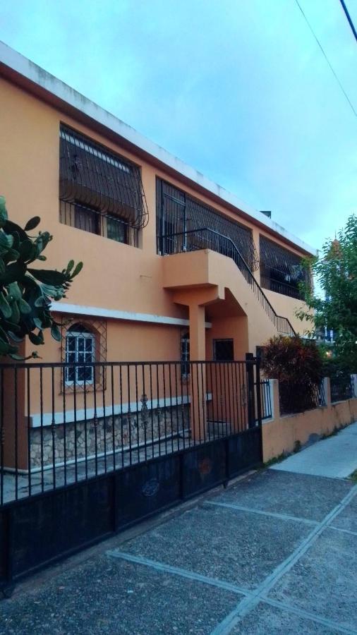 Bed and Breakfast D9 Casa de Huespedes Santo Domingo Exterior foto