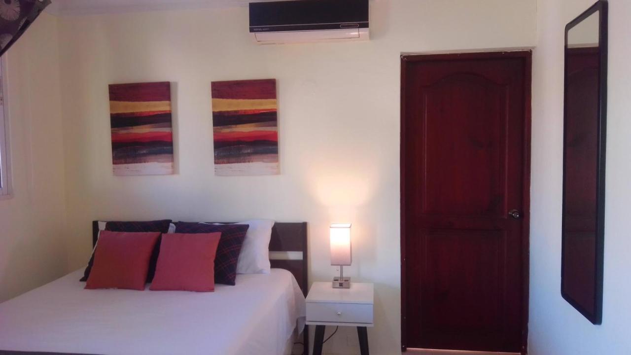 Bed and Breakfast D9 Casa de Huespedes Santo Domingo Exterior foto